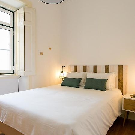 Lovelystay - Cozy 3Bdr Apartment In Estrela Lisboa Ngoại thất bức ảnh