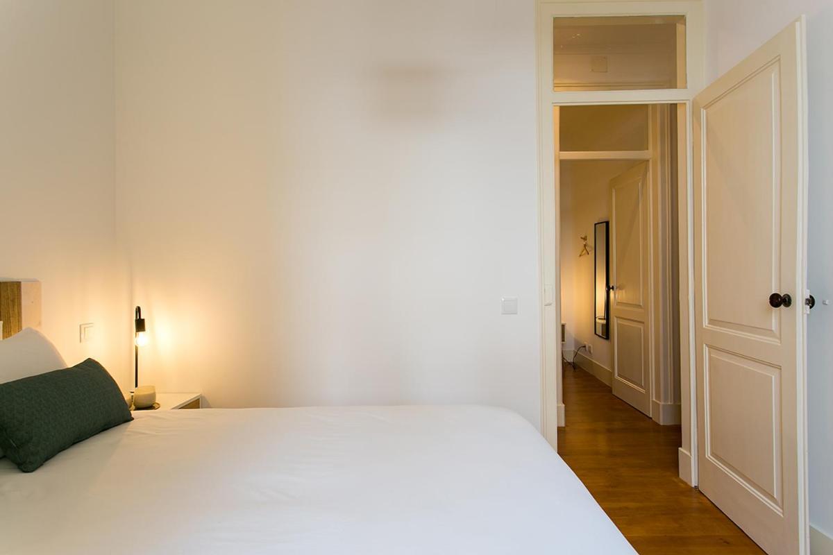 Lovelystay - Cozy 3Bdr Apartment In Estrela Lisboa Ngoại thất bức ảnh
