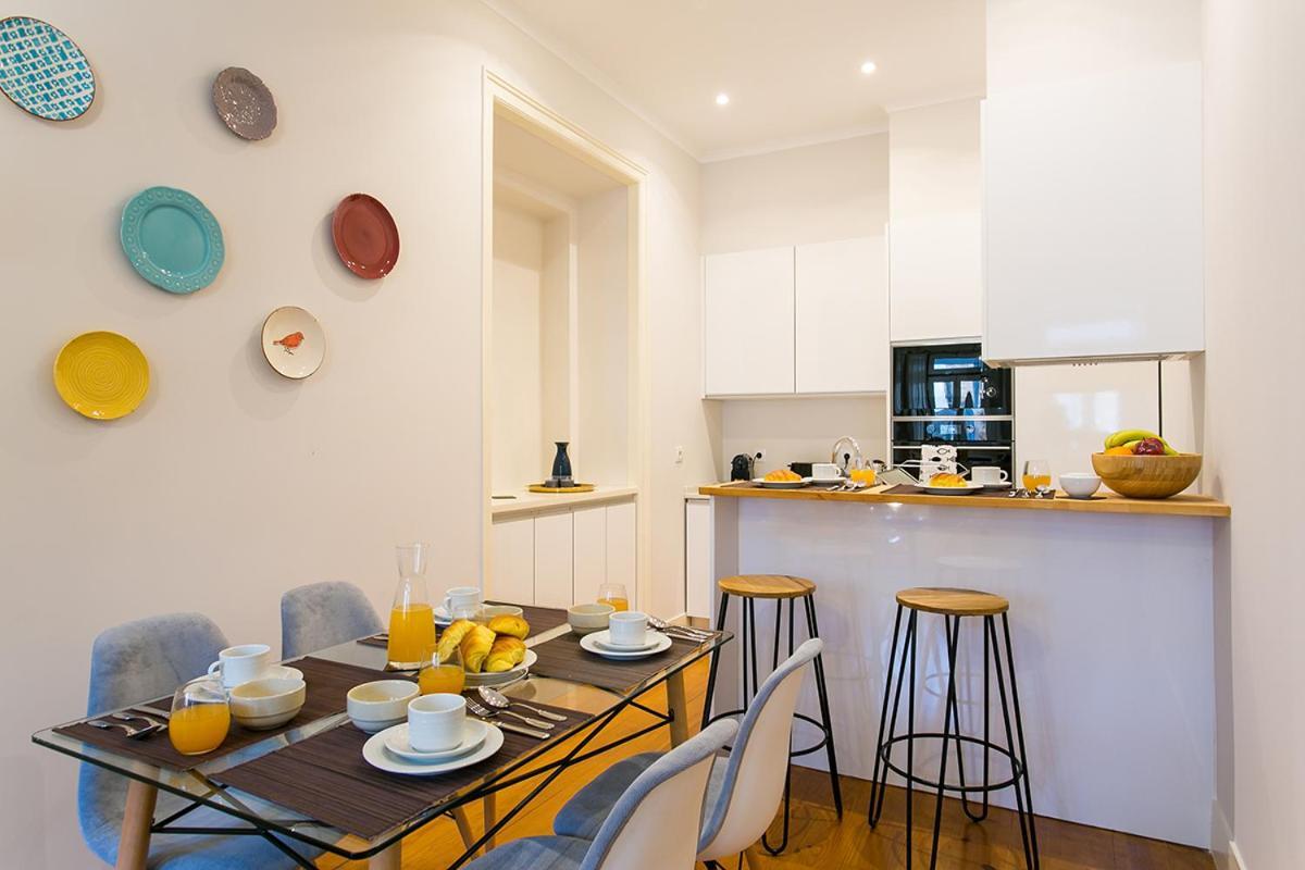 Lovelystay - Cozy 3Bdr Apartment In Estrela Lisboa Ngoại thất bức ảnh