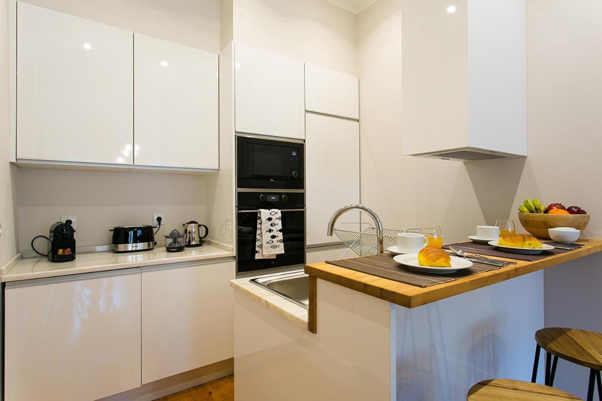 Lovelystay - Cozy 3Bdr Apartment In Estrela Lisboa Ngoại thất bức ảnh